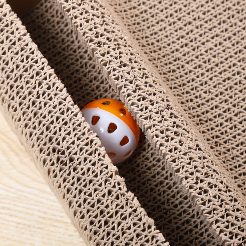 Tablero de rasguño de gato en stock al por mayor tablero de rasguño de gato corrugado con campana grande gato de molienda garra de papel corrugado gato de juguete gato garra