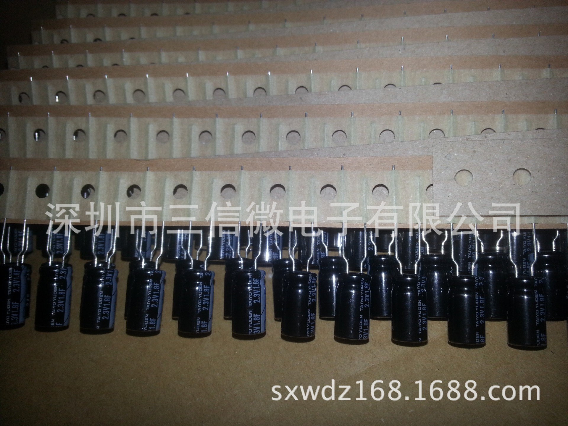 PAS0815LA2R3185B 2.3V1.8F原装现货 圆柱形超级电容器法拉电容