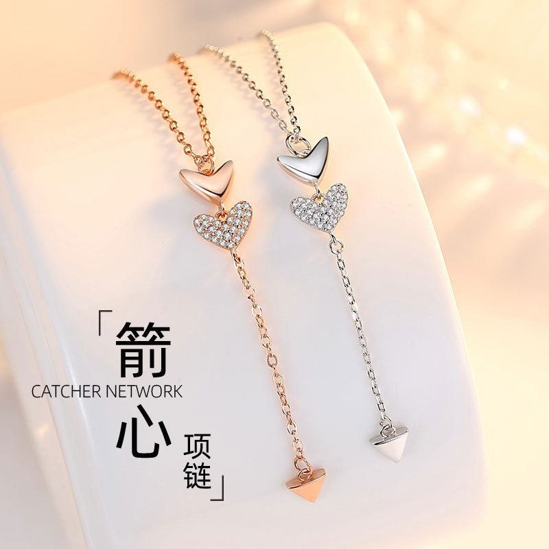 Celebridad en línea Singapur s925 plata flecha amor COLLAR COLGANTE nicho simple diseño en forma de corazón clavícula cadena femenina