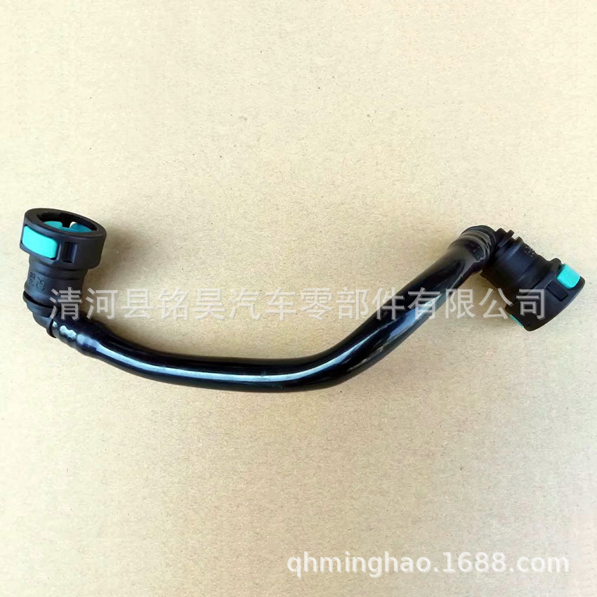 8V618K012CB Aplicable Ford radiador manguera de retorno 1808823 8V61-8K012-CB