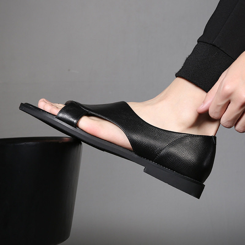 Dép sandal nam quai La Mã phong cách trẻ trung, đế cao su êm chân, phù hợp đi biển và dạo phố — Màu đen