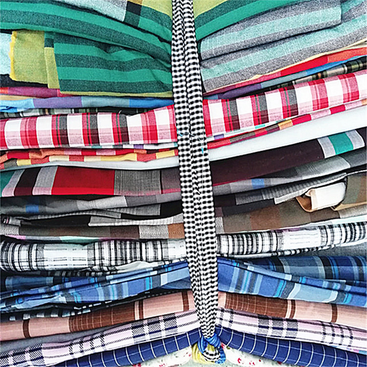 库存现货处理  纯棉色织格  服装面料 衬衫面料 工作服面料