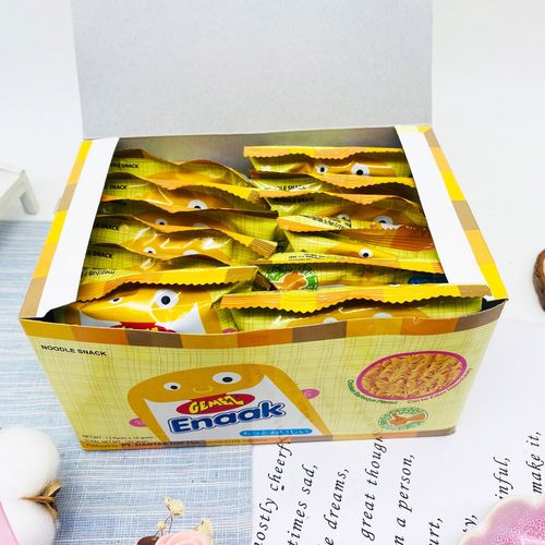 Indonesian GEMEZ Popcorn Chicken Flavor Snack, 16g*12 Pack Imported Puff Snack, Instagram Style Snack