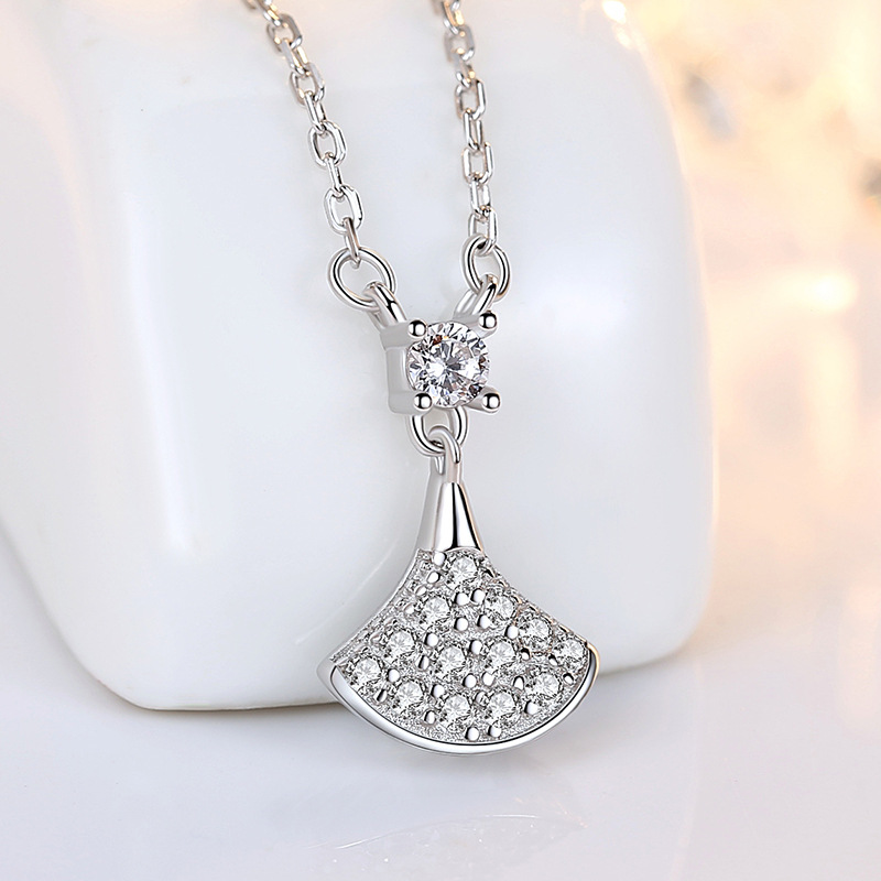 Celebridad en línea Singapur S925 plata esterlina falda collar de concha colgante nicho simple diamante incrustado pequeño paraguas clavícula cadena femenina