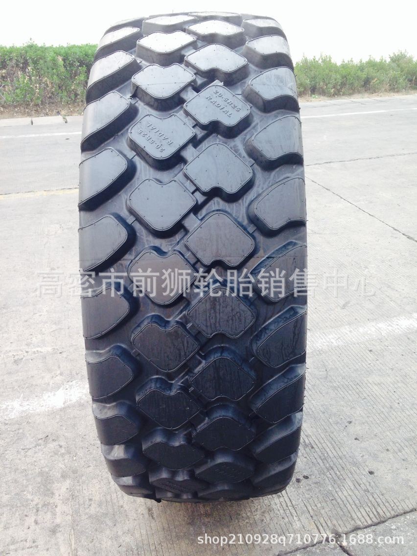 厂家供应推土机轮胎 24.00-35 工程机械轮胎 2400-35