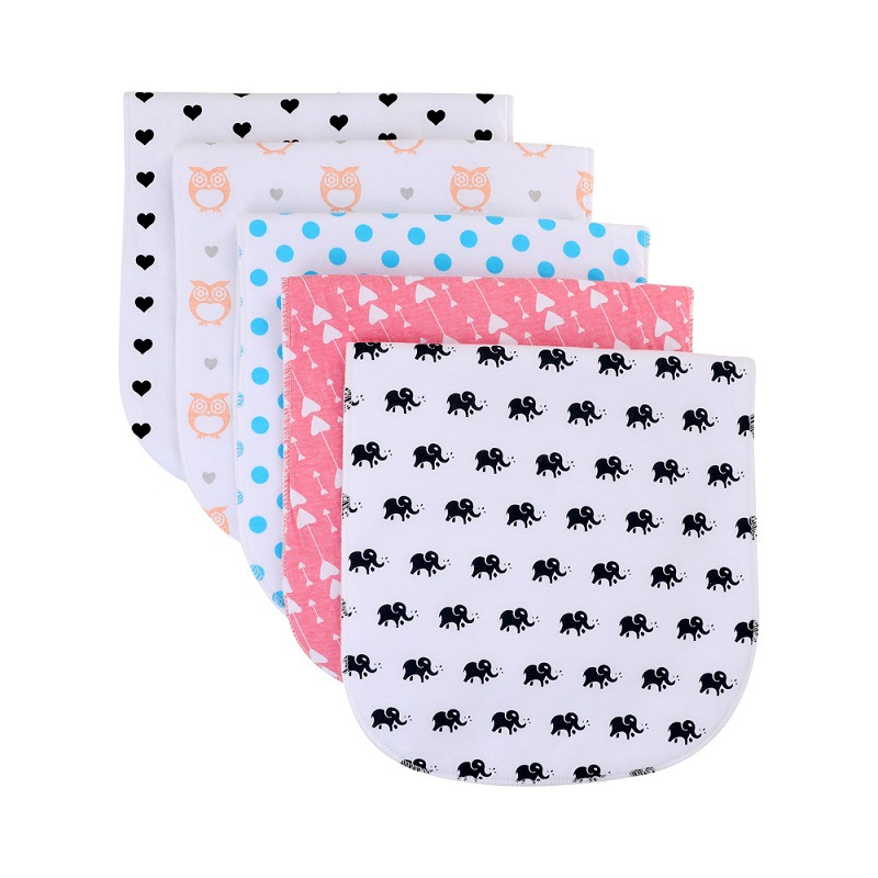 Cotton children's sweat towel for breastfeeding to go out