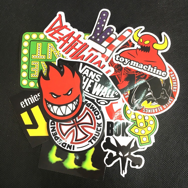 专业订做动漫人物logo滑板贴纸行李箱笔记本动漫明星贴纸创意定制