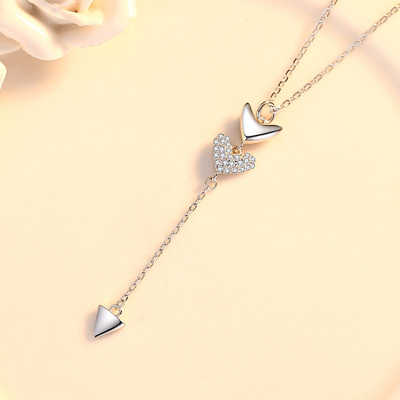 Celebridad en línea Singapur s925 plata flecha amor COLLAR COLGANTE nicho simple diseño en forma de corazón clavícula cadena femenina