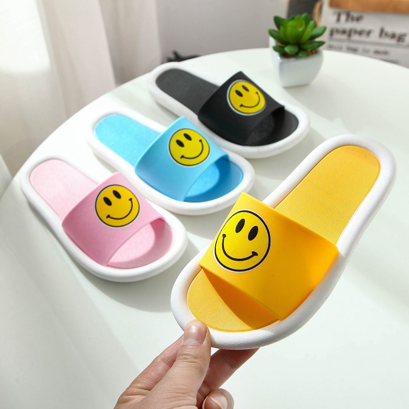 Children's Smiling Face Sandals, Women's Summer Kidsren's Shoes, Bathroom Bathing Home Non-Slip Slippers Popular 26-36