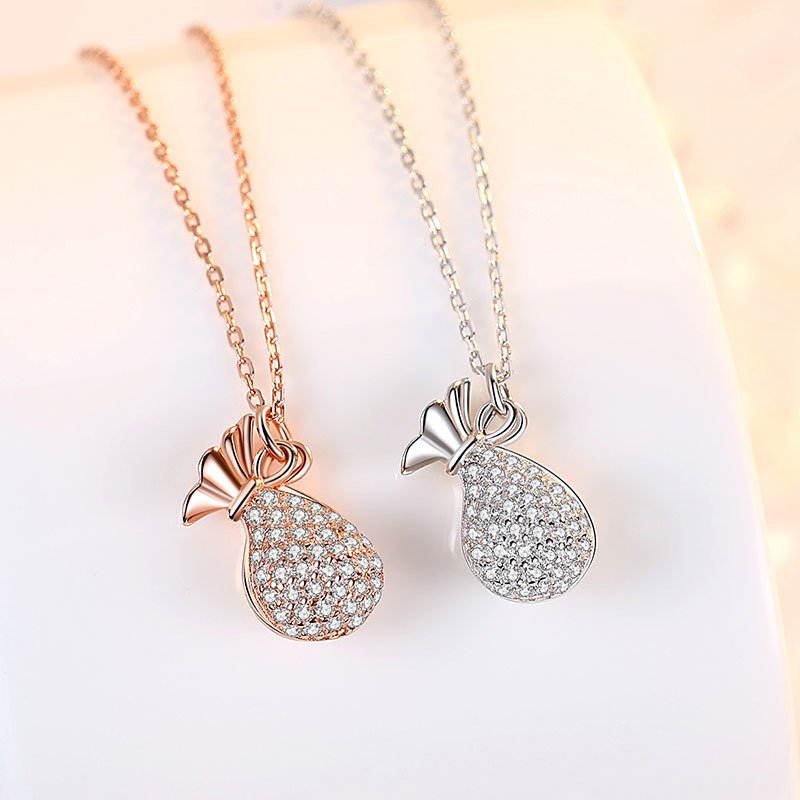 Online celebridad Singapur S925 Lucky Bag collar de diamantes colgante nicho simple perla clavícula cadena femenina