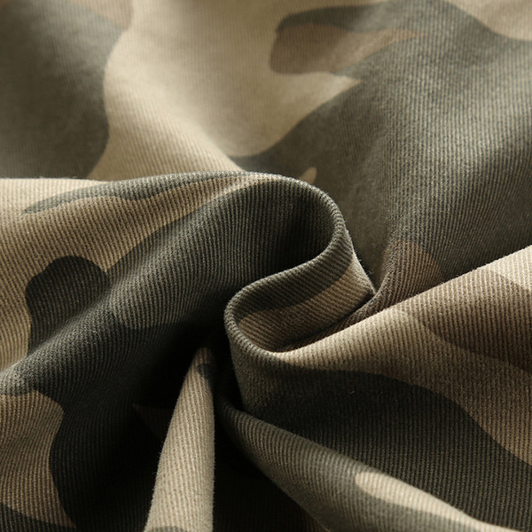 Summer camouflage shorts for leisure