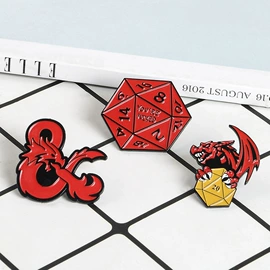 胸针;金属工艺品;项链