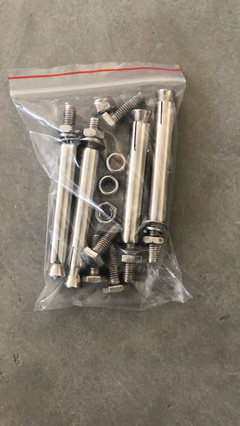 Stainless steel screw package