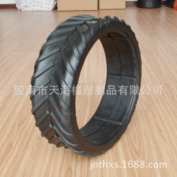 农用机械用的压地轮子轮胎16"X4.5”人字八字心半实心橡胶轮胎