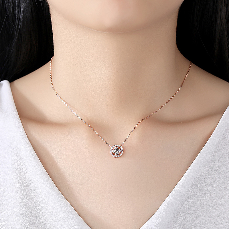 Celebridad en línea Singapur diamante completo trébol 925 Collar de plata colgante nicho diseño simple cadena de clavícula fabricante femenino