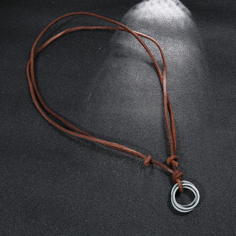 Vintage Leather Cord Necklace for Men, Simple Metal Ring Pendant, European and American Style Long Sweater Chain, Trendy Men's Jewelry