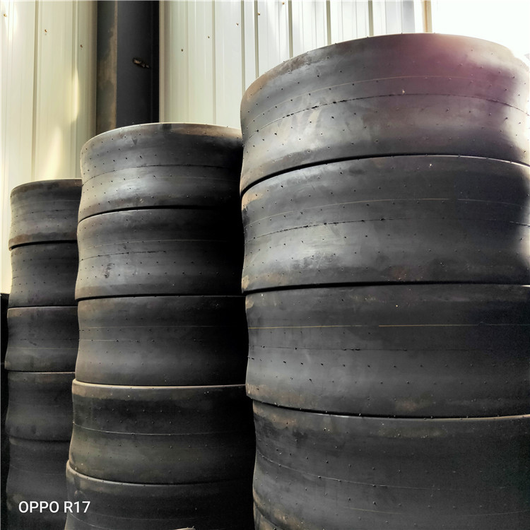 供应胶轮光面压路机轮胎205/60-15 C-1A光板真空轮胎205/60R15