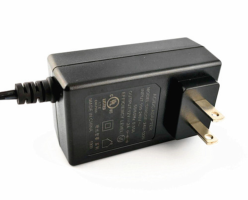 12V 3A医疗电源 插墙式外观 全球认证 IEC60601标准 EMC余量大