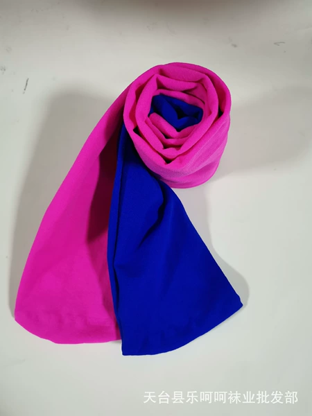 Rose red+treasure blue