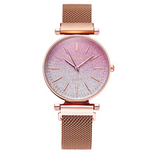 ���˼ӹ����ƾW�tŮʿ�ֱ�Ů���n��r�г����u׃���F�����FʯӢ��