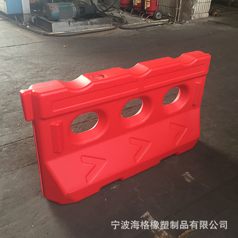 水马吹塑塑料围栏防撞警示滚塑防撞桩反光高速水马交通三孔水马