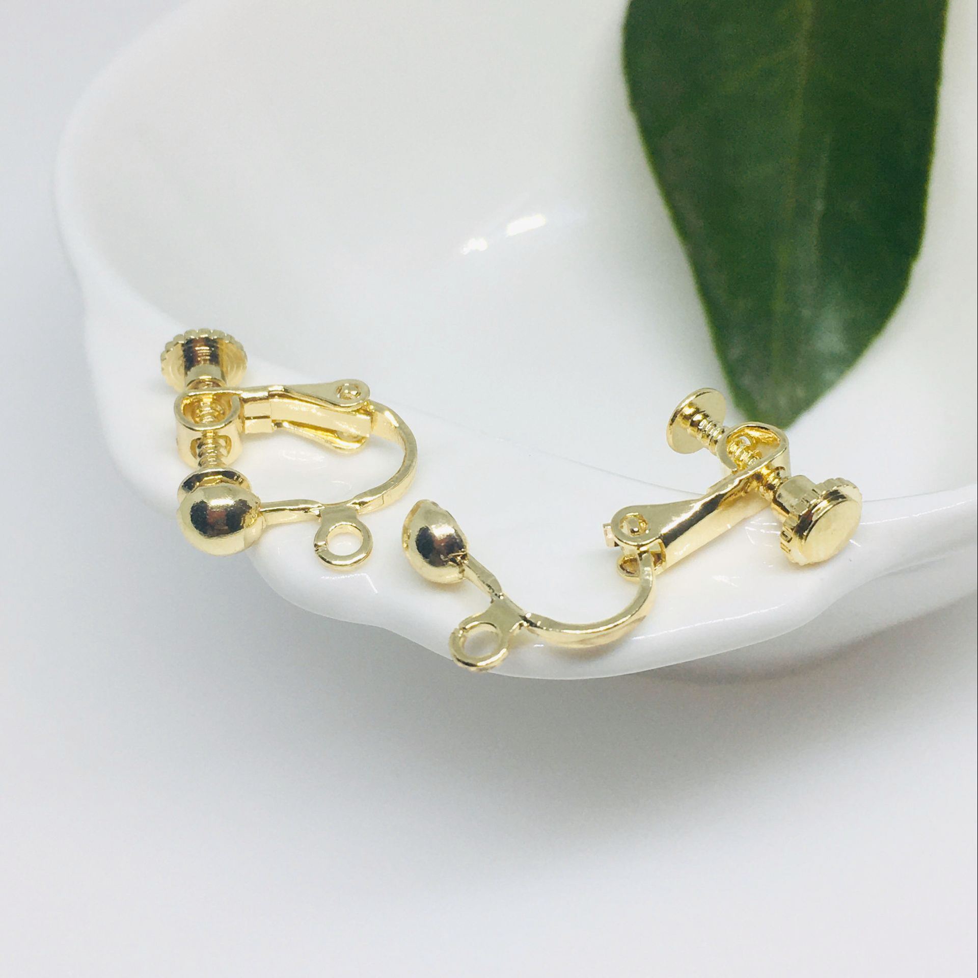 ノンホールスクリューイヤークリップ、波珠ヘッド、吊り下げU字型、調節可能DIYイヤリング素材、新中式イヤリング