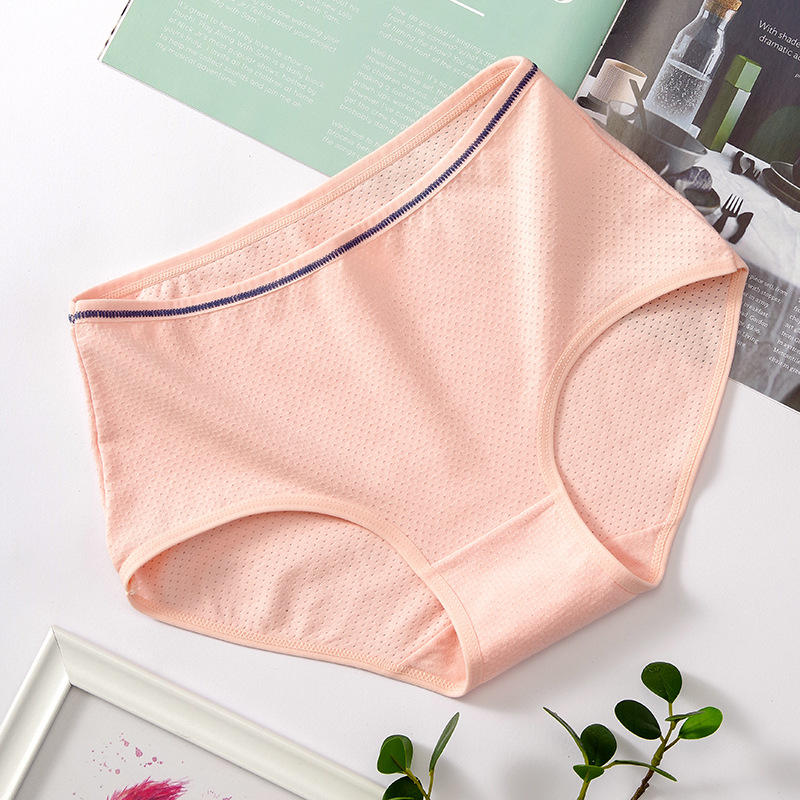 Ropa interior de niña japonesa simple color sólido ropa interior de algodón transpirable calzoncillos de algodón de cintura media para mujer al por mayor