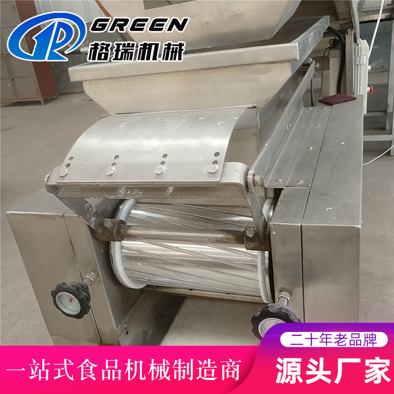 厂家供应小型擀面皮机 仿手工水饺皮机 可换模具混沌皮饺子皮机