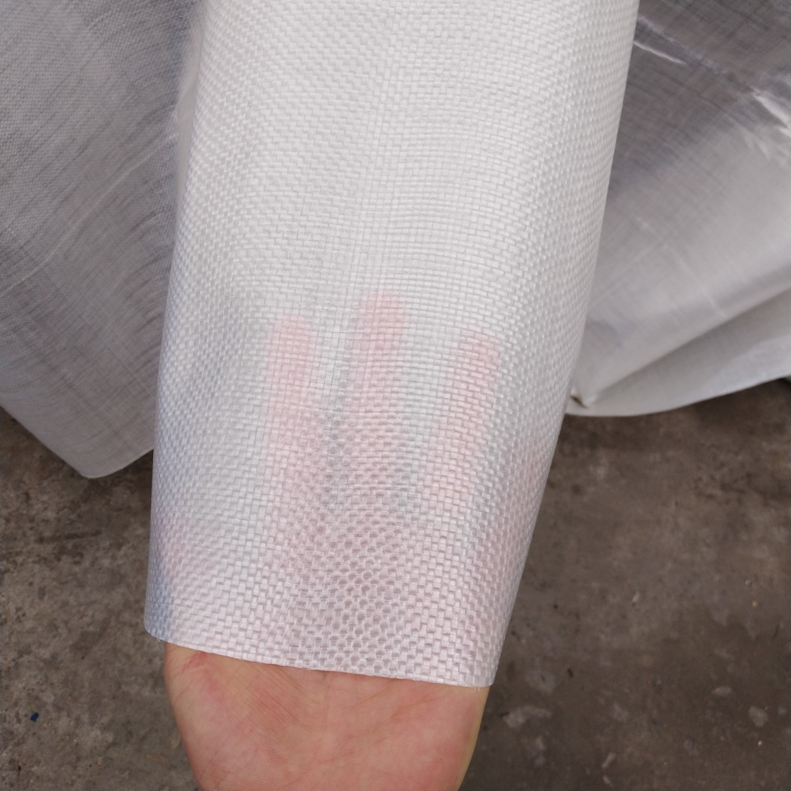 请认准巨鼎牌卷帘布谨防假冒  达到高强度防晒防老化功能生产商