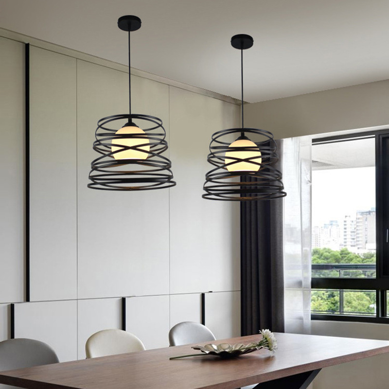 Lámpara de Techo Moderna Nórdica Minimalista para Restaurante, Creativa de Tres Cabezas, Iluminación Comercial para Tiendas, Arte de Iluminación con Barras de Hierro y Diamantes