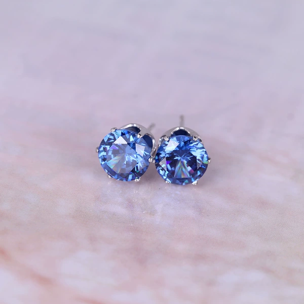 With zircon, platinum
