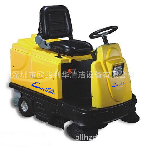 驾驶式扫地车灰尘垃圾粉尘树叶电动清扫车小区马路街道工厂道路