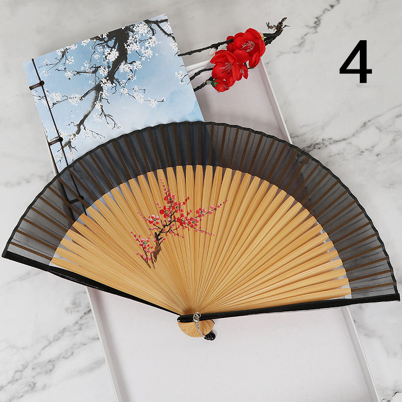 Ventilador de hanfu al por mayor pulido nuevo ventilador de tela de seda pintado a mano Ventilador plegable de estilo chino al por mayor de fábrica estilo antiguo