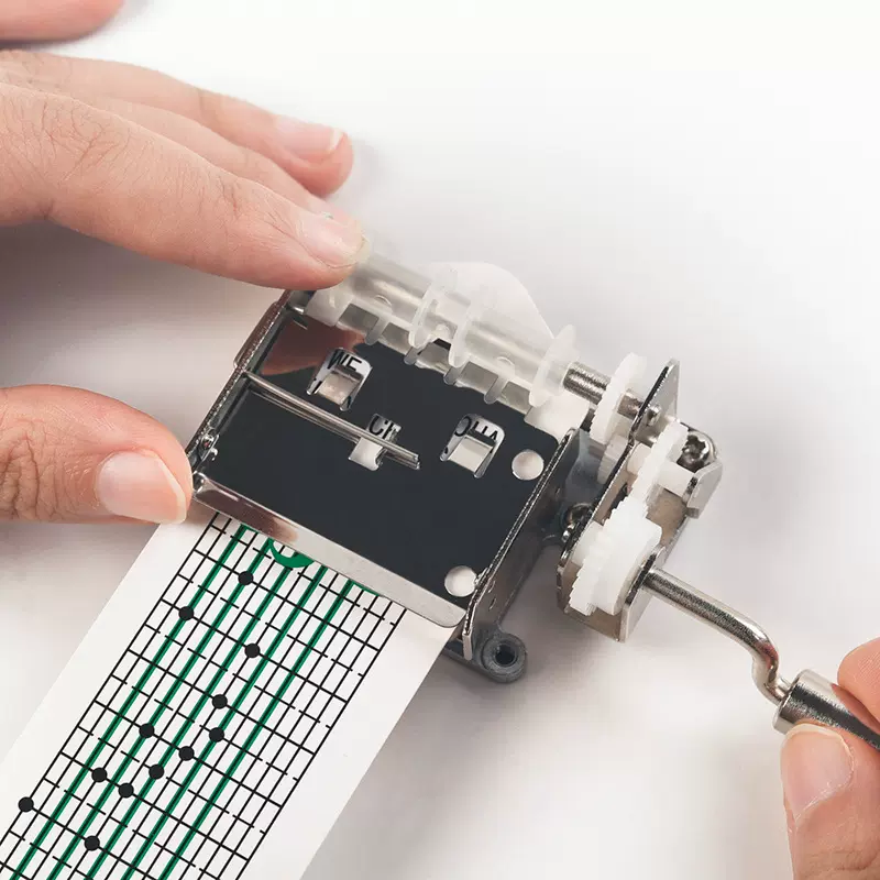 15音手摇纸带机芯20音diy谱曲30音八音盒配件创意音乐盒送打孔器