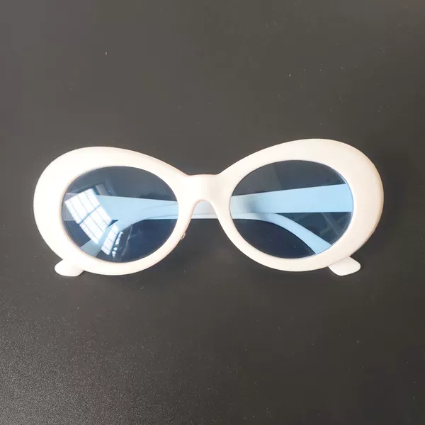 White frame