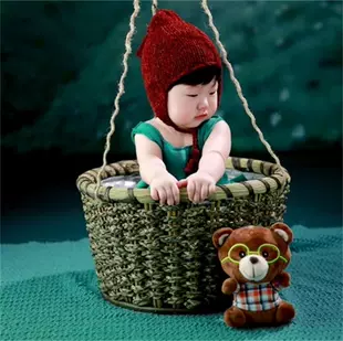 Плетёная корзина-реквизит для фотосессий малышей