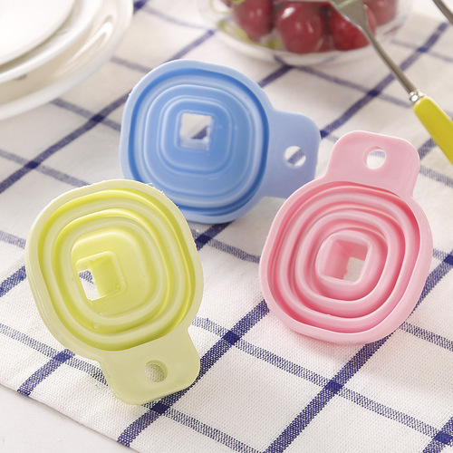 Square telescopic folding funnel kitchen oil leak creative style household liquid distribution mini oil nozzle oil leak wholesale 