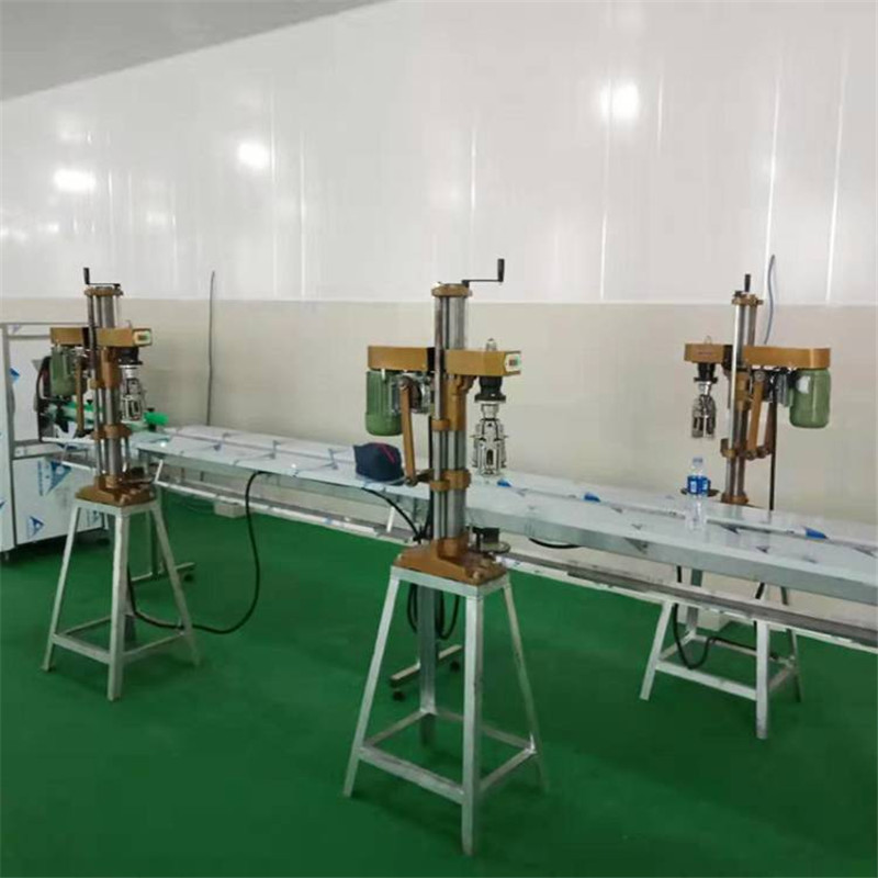 小型旋盖机  牛栏山铝盖封口机  橄榄油铝盖封口机  铝盖锁盖机