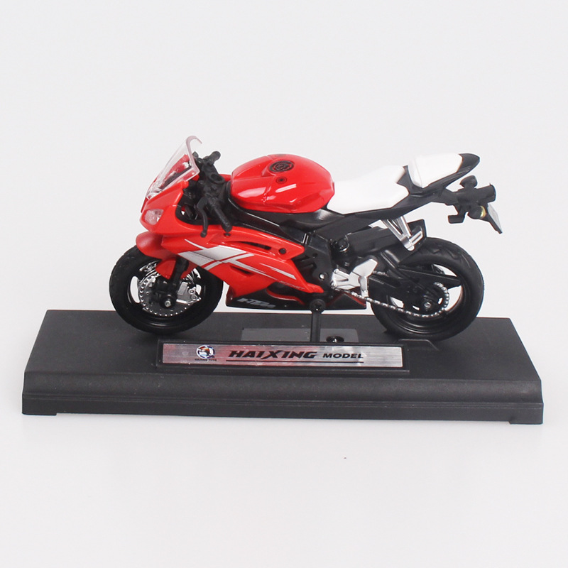 合金のオートバイの模型の置物の機関車のおもちゃのケーキの焙煎の装飾の置物の滑走のオートバイ