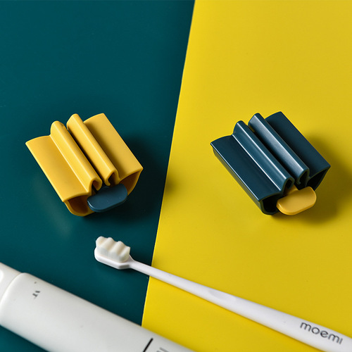 922 Household toothpaste squeezer Manual toothpaste holder Bathroom supplies Clip-type facial cleanser hand cream squeezer