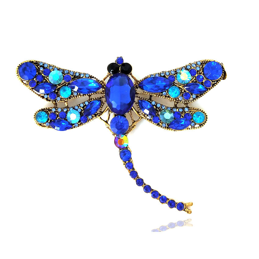 retro brooch