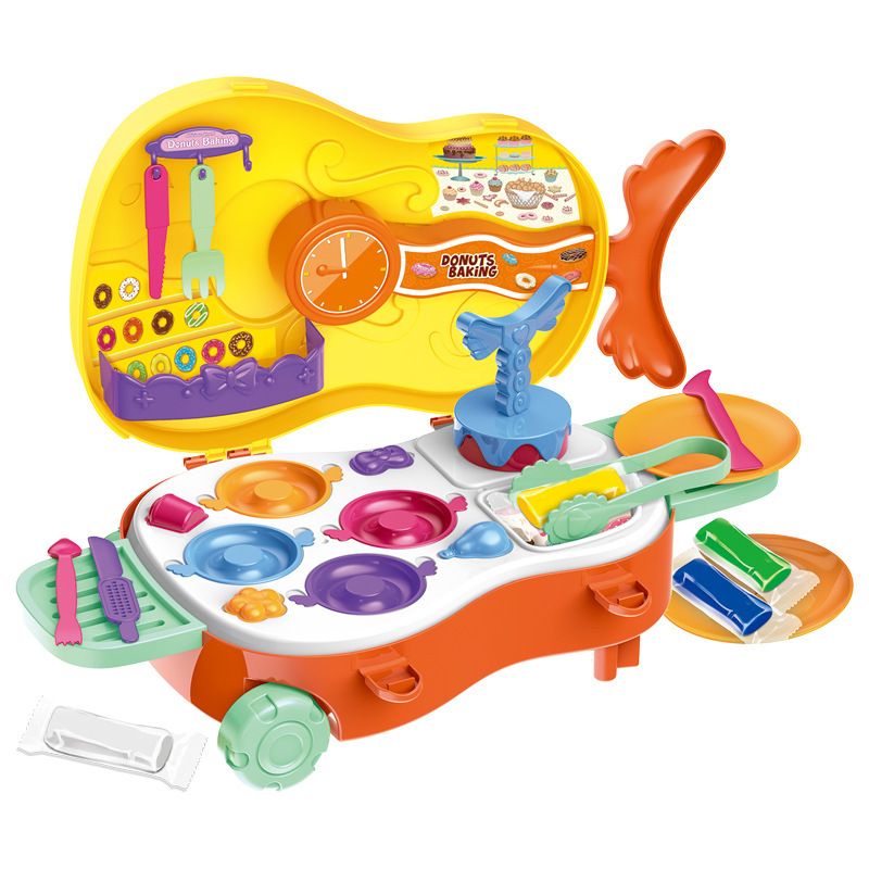 La simulación transfronteriza de los niños vestirse cosméticos herramientas de arcilla de colores traje médico jugar casa piano portátil Carro de juguete