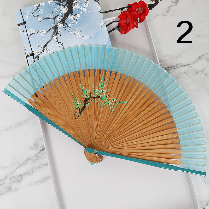 Ventilador de hanfu al por mayor pulido nuevo ventilador de tela de seda pintado a mano Ventilador plegable de estilo chino al por mayor de fábrica estilo antiguo