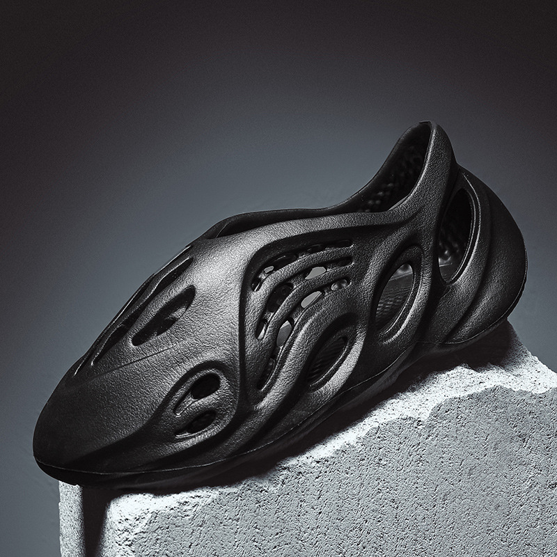 2025 verano nuevo estilo coco Baotou zapatos con agujeros gran tamaño playa gran tamaño comercio exterior Eva pareja sandalias al por mayor