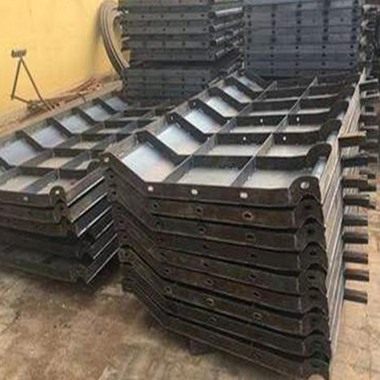 防撞墙模板 水防撞墙钢模板 防撞墙模具制作赫润模具厂家批发