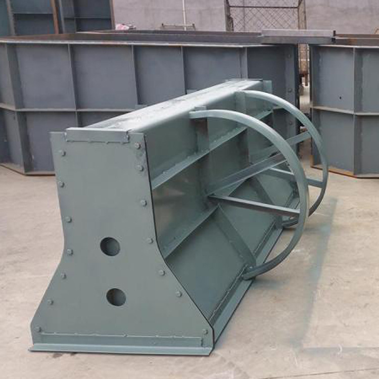 现浇防撞墙模板挡土墙模具挡渣墙模具防撞墙模板现浇挡渣墙钢模具