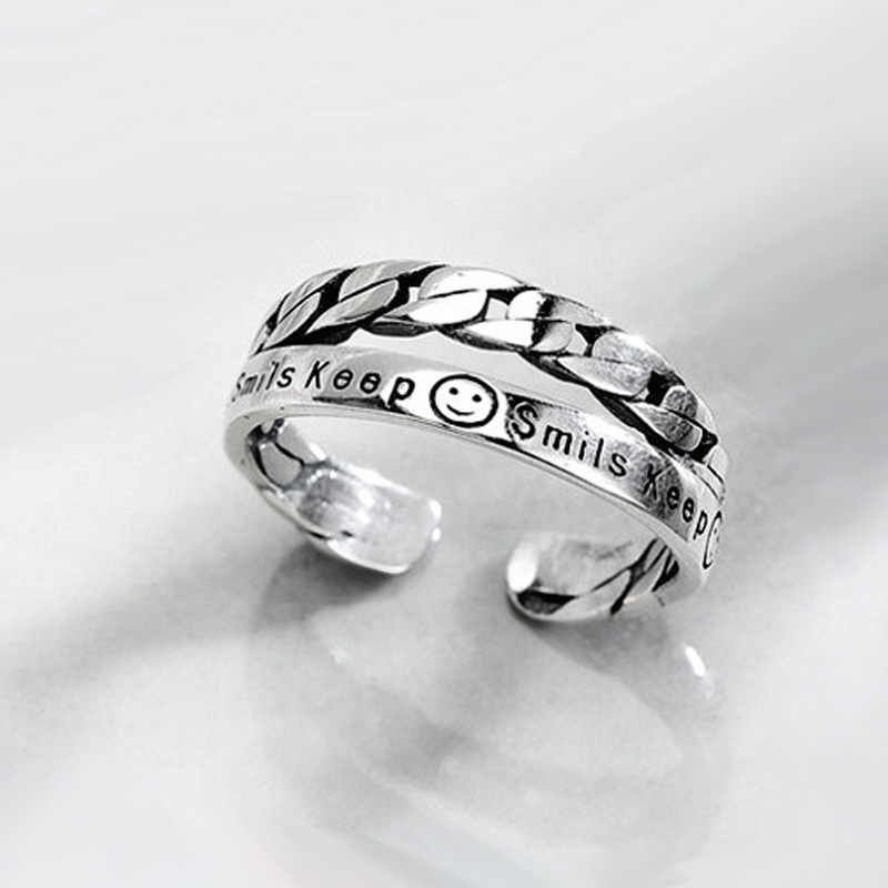 レトロなアルファベットの指輪の組み合わせins韓東大門ヒップホップはs 925銀の英語の指輪の対外貿易の卸売りをめっきします。