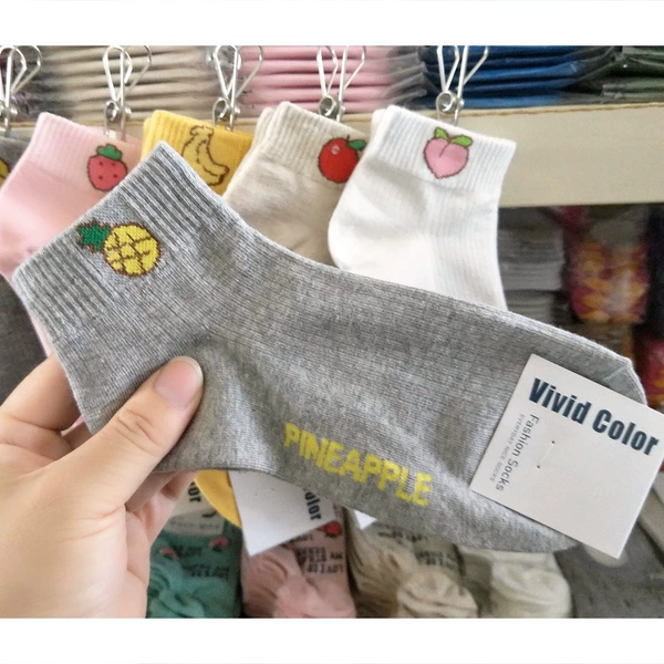 C722 gray pineapple