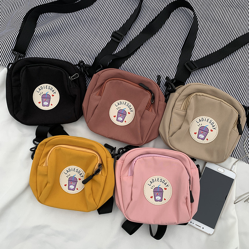 Bolso bandolera pequeño 2025 para mujer, versión coreana Ulzzang, estilo ins, simple, versátil, lindo, bolso de tela para estudiantes, dropshipping