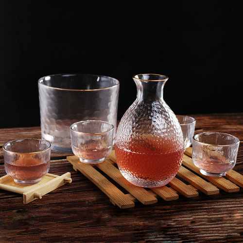 Japanese Hammered Pattern Sake Pot, Sake Cup, Gold-Trimmed Pot, Sake Warmer, Sake Set, Plum Wine, Fruit Wine Cups